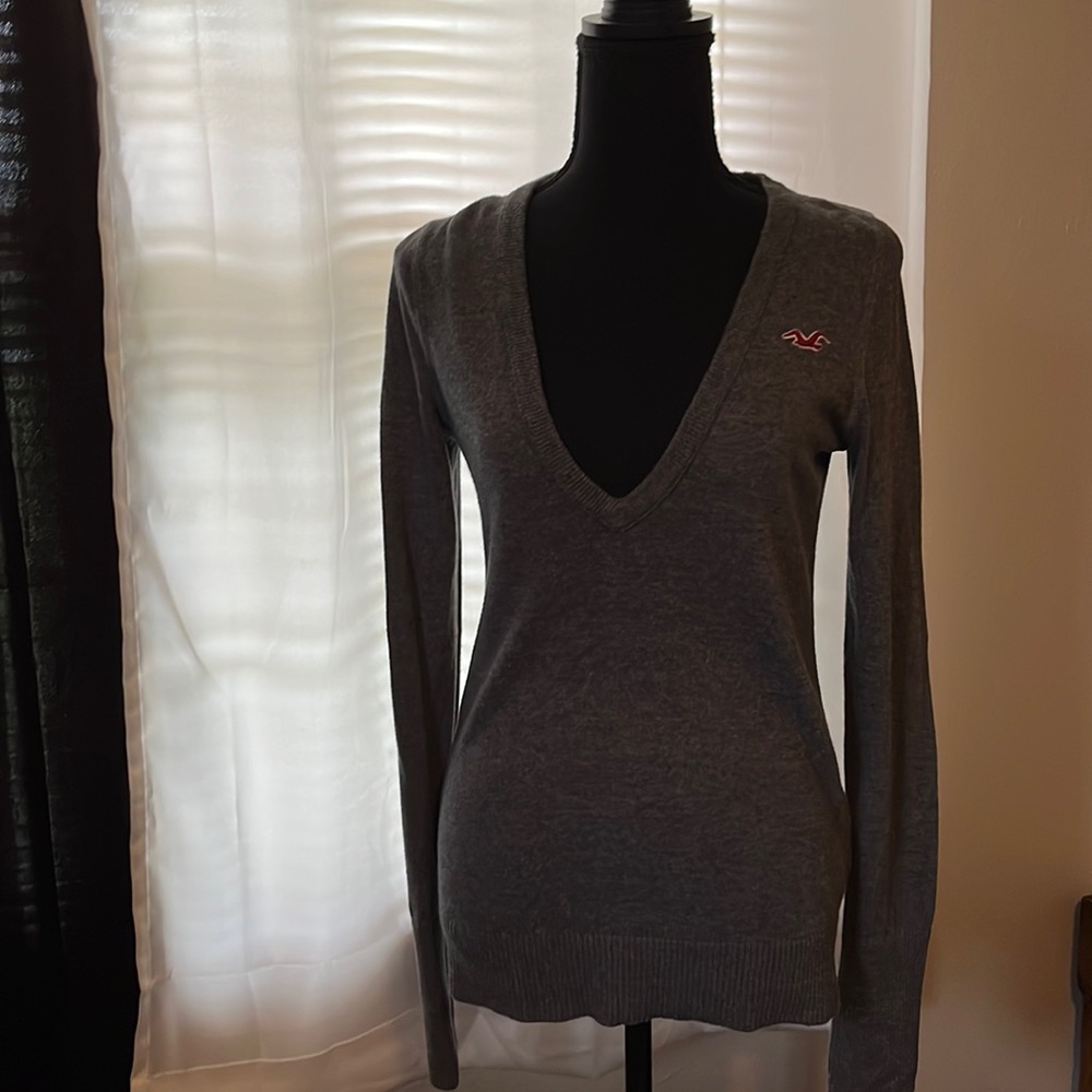 Hollister v- neck Sweater blue size large